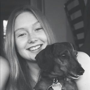 Meet your Posher, Olivia